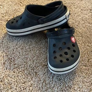 Black boys crocs size 9c